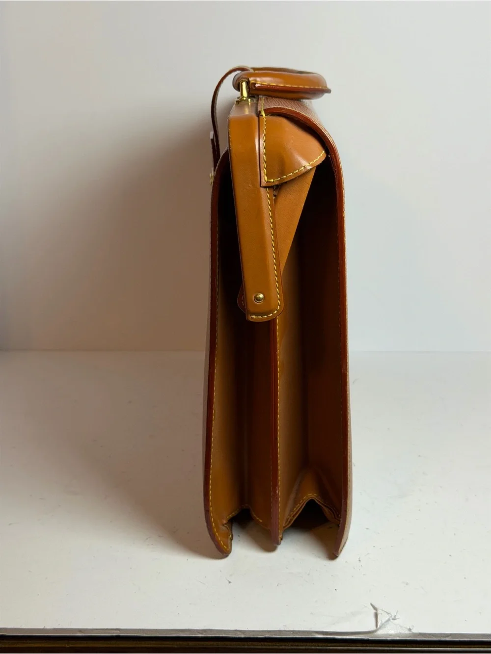 Louis Vuitton Epi Serviette Fermoir Cognac Brown Leather Business Briefcase